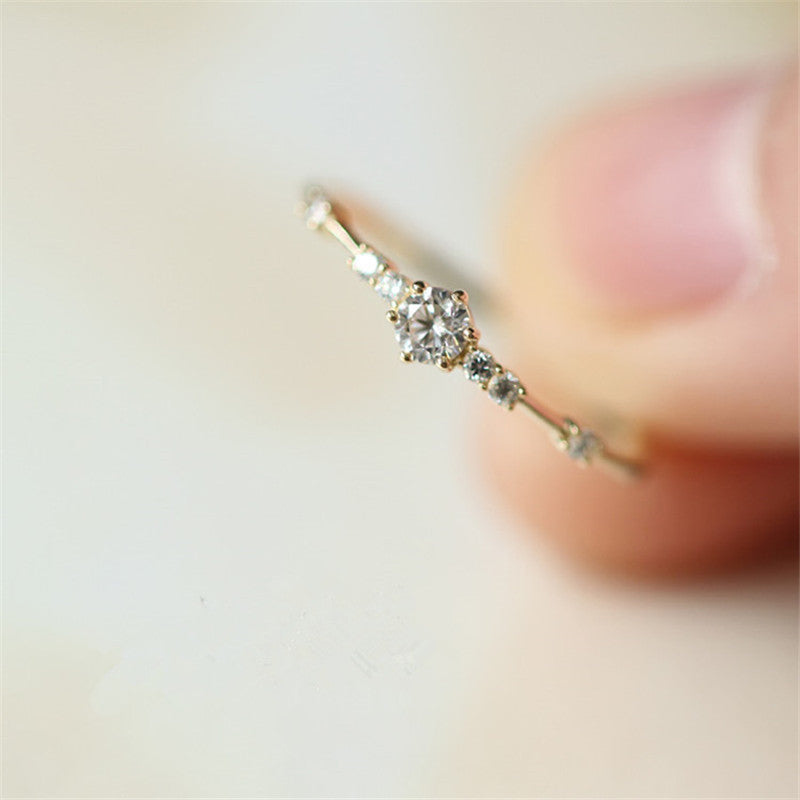 Exquisite Engagement/Wedding Ring